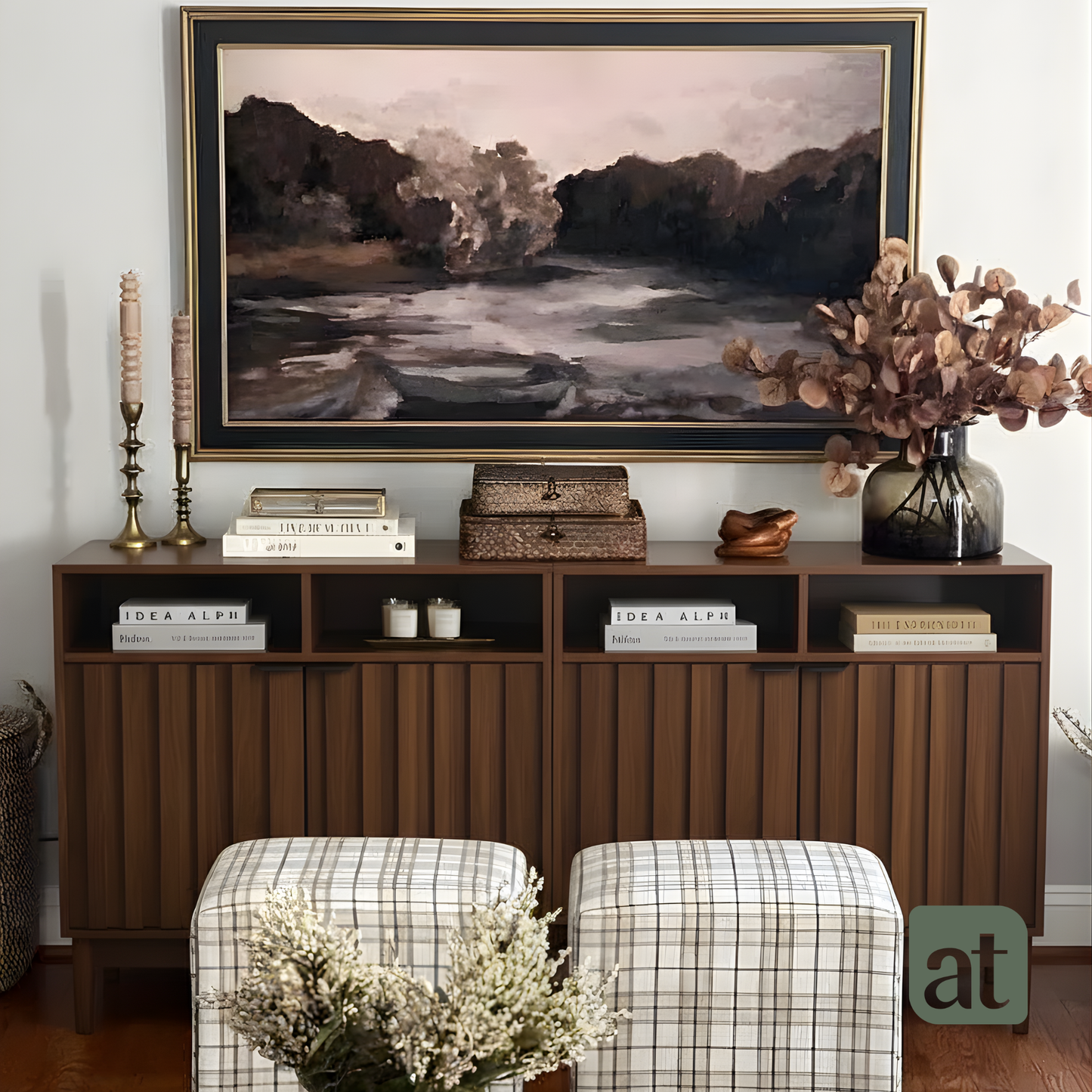 Credenza/Buffetero color nogal con 2 puertas y 2 nichos