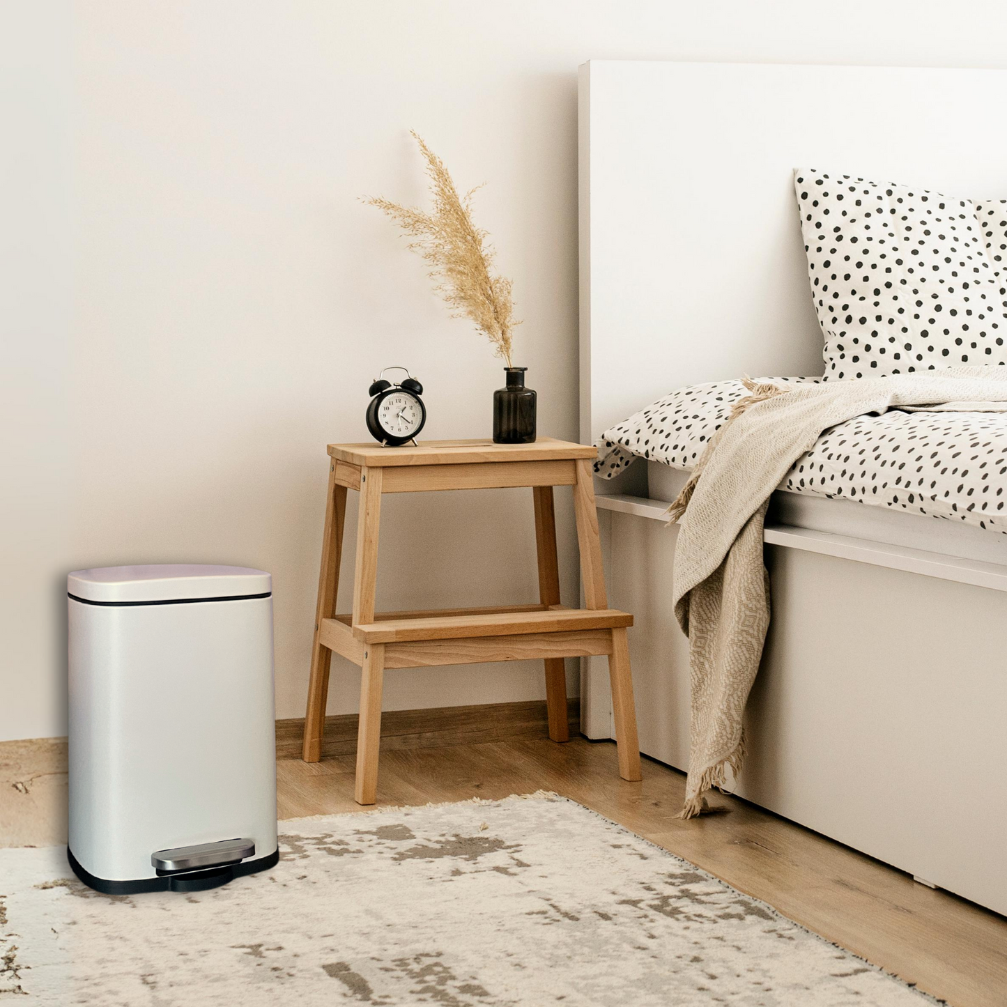 Bote de basura de acero inoxidable blanco 5 y 12 Litros con pedal y tapa