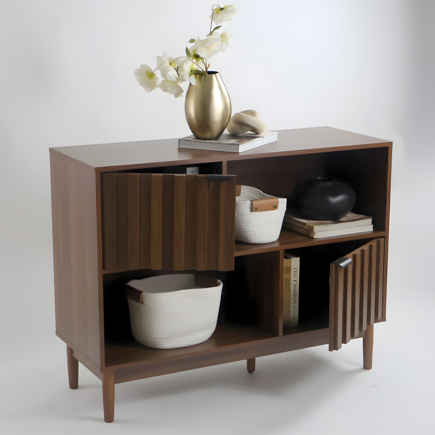 Credenza/Buffetero color nogal con 2 repisas y 2 puertas