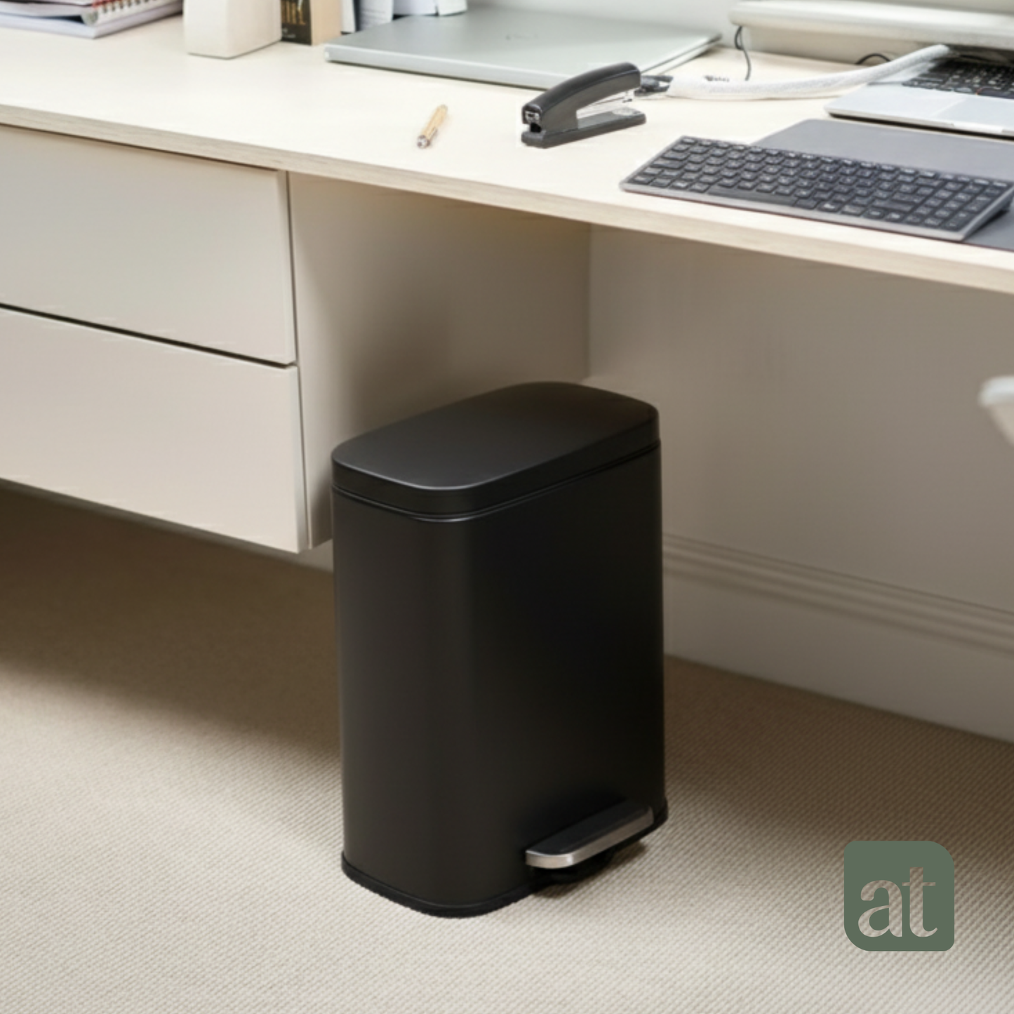 Bote de basura de acero inoxidable negro 5 y 12 Litros con pedal y tapa