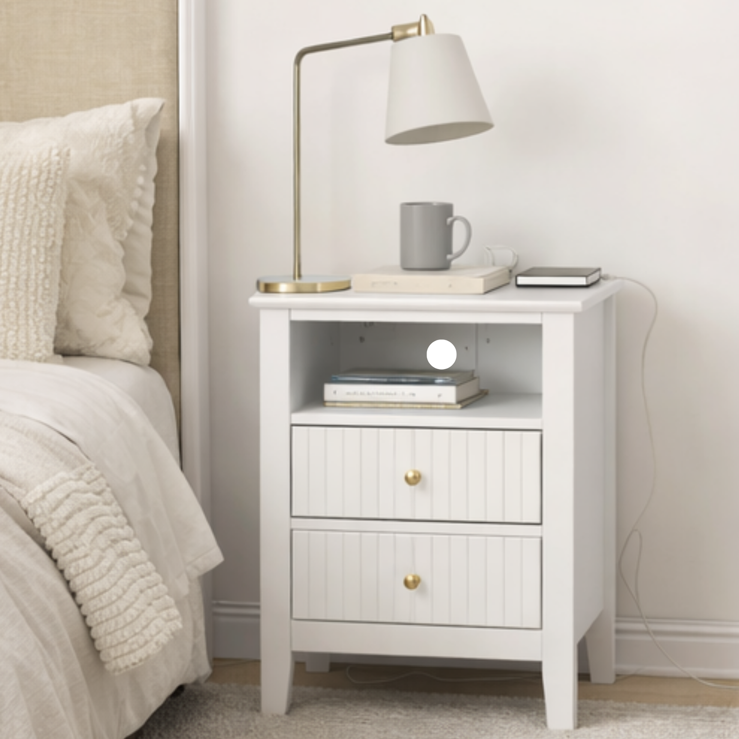 ALTALIA DECO HOME Buró de Madera - Buros para recamara Estilo Moderno Contemporáneo - Mesa de Noche 2 Cajones con Herrajes Dorados y 1 Repisa - Buro para Recámara o Sala Mesita Auxiliar (Blanco)